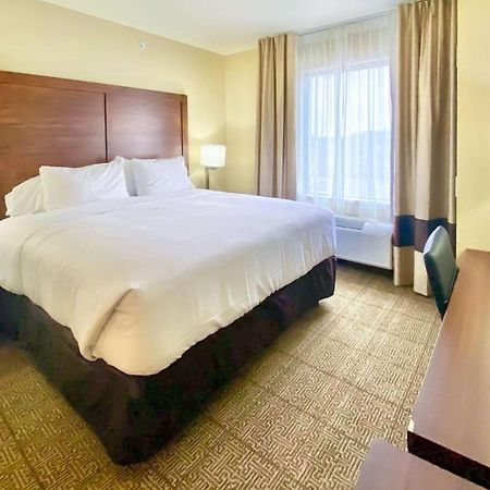 Comfort Inn & Suites Harrah Choctaw 外观 照片