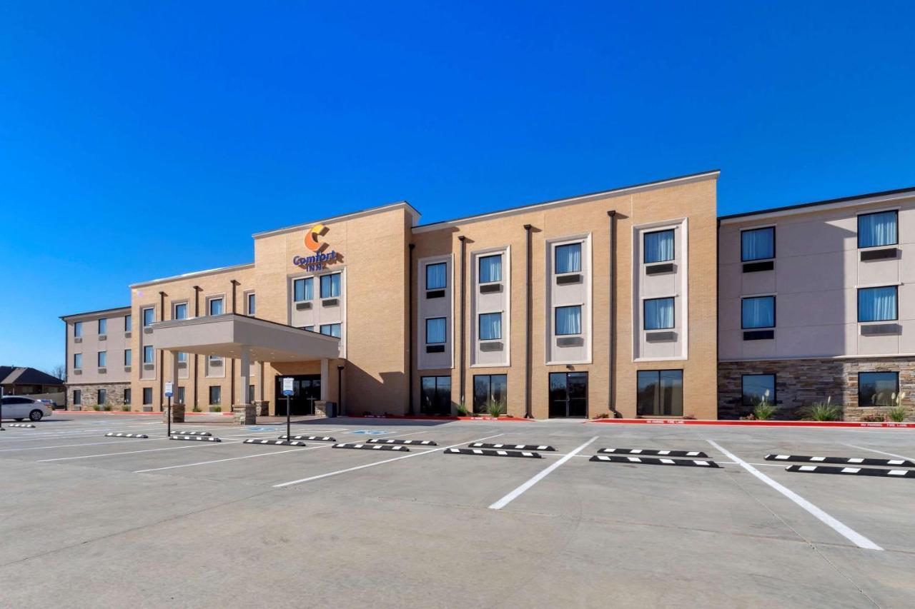 Comfort Inn & Suites Harrah Choctaw 外观 照片
