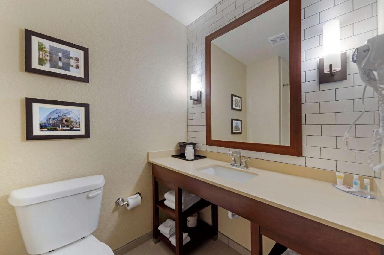 Comfort Inn & Suites Harrah Choctaw 外观 照片