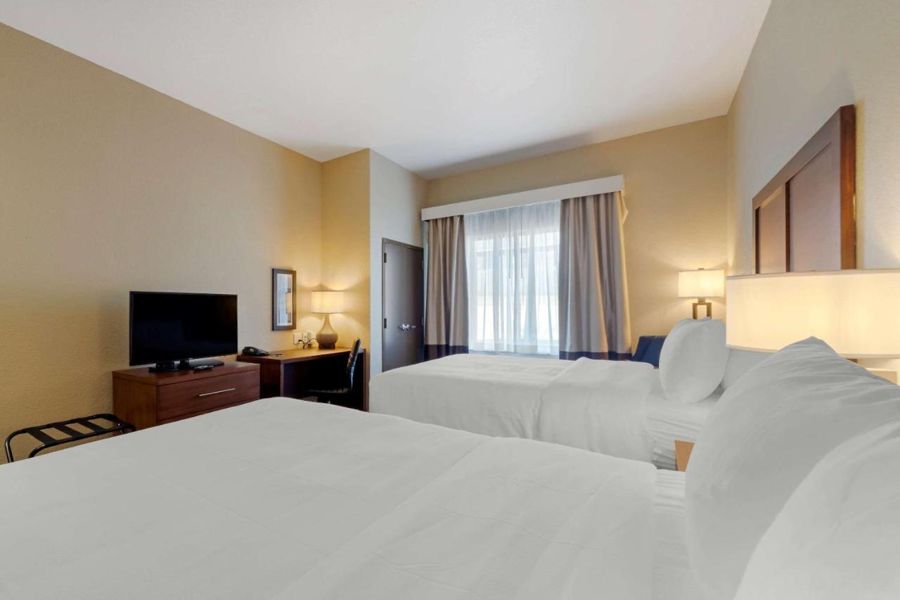 Comfort Inn & Suites Harrah Choctaw 外观 照片