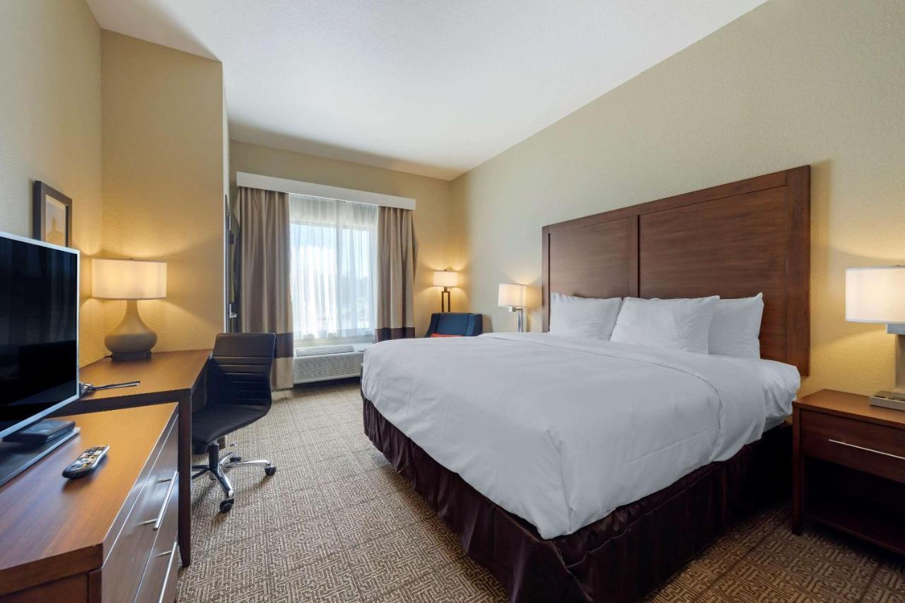Comfort Inn & Suites Harrah Choctaw 外观 照片