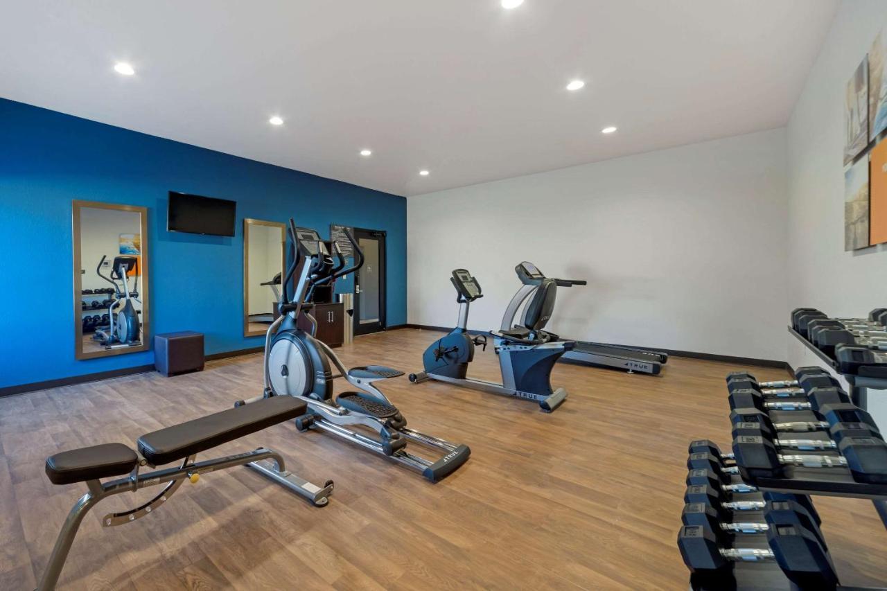 Comfort Inn & Suites Harrah Choctaw 外观 照片
